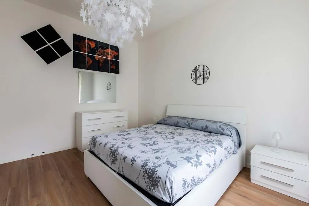 Homi Apartment location